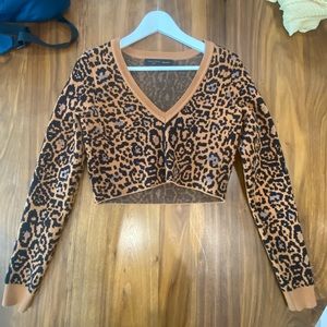House of Harlow crop sweater size small